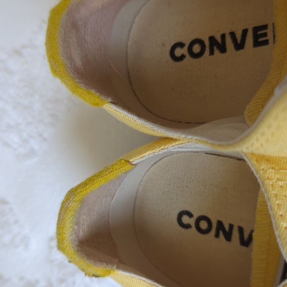 Yellow Converse Chuck Taylor Sneakers Women's 8 - Picture 5 of 5